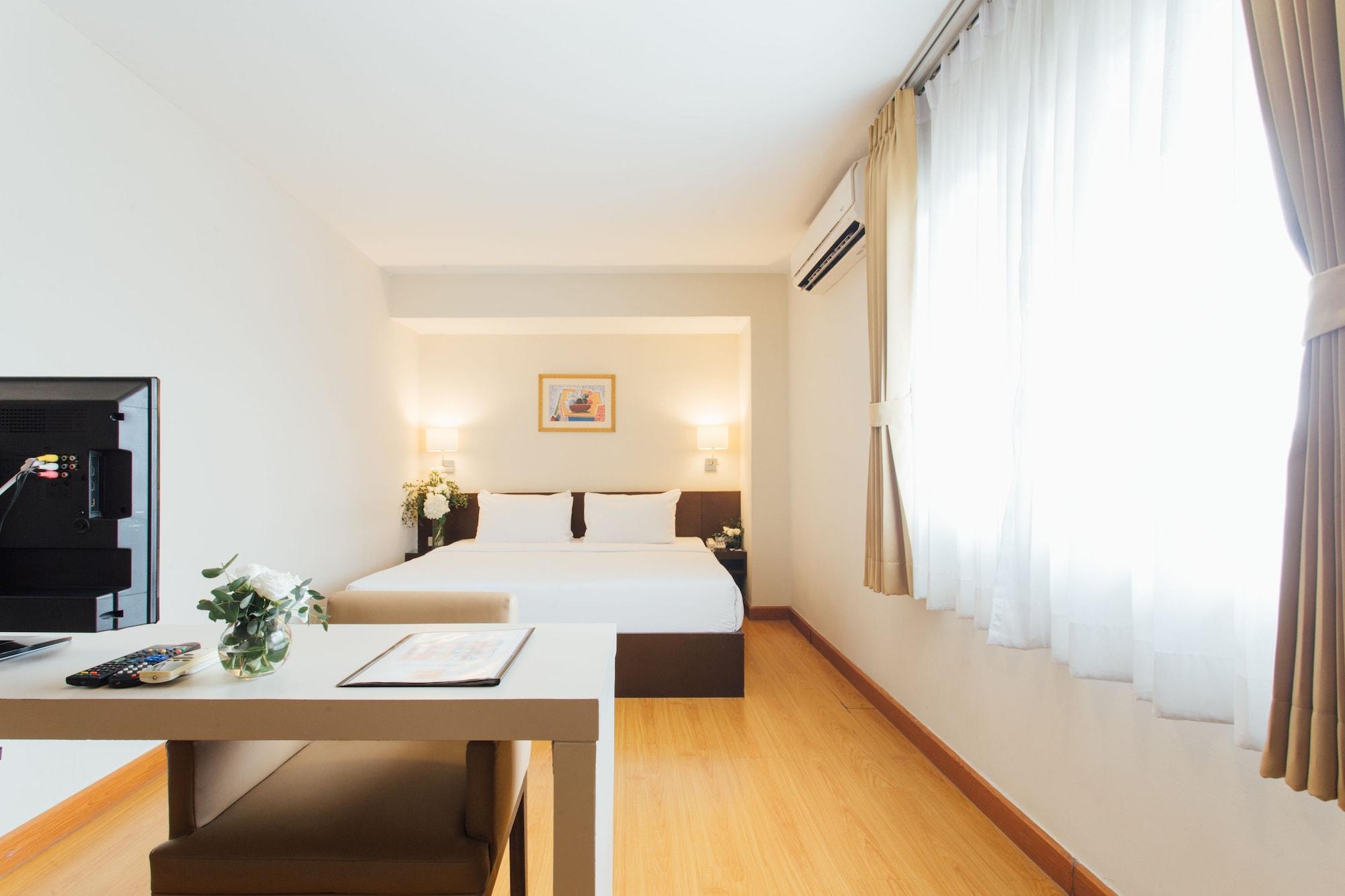 Seasons Siam Hotel Банкок Екстериор снимка