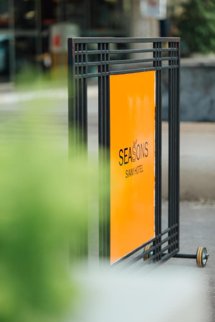 Seasons Siam Hotel Банкок Екстериор снимка