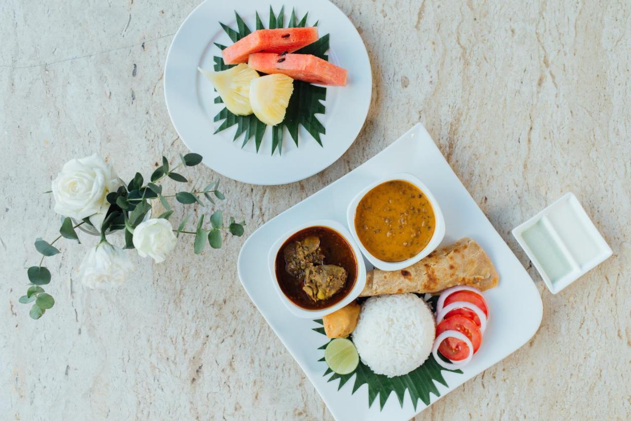 Seasons Siam Hotel Банкок Екстериор снимка